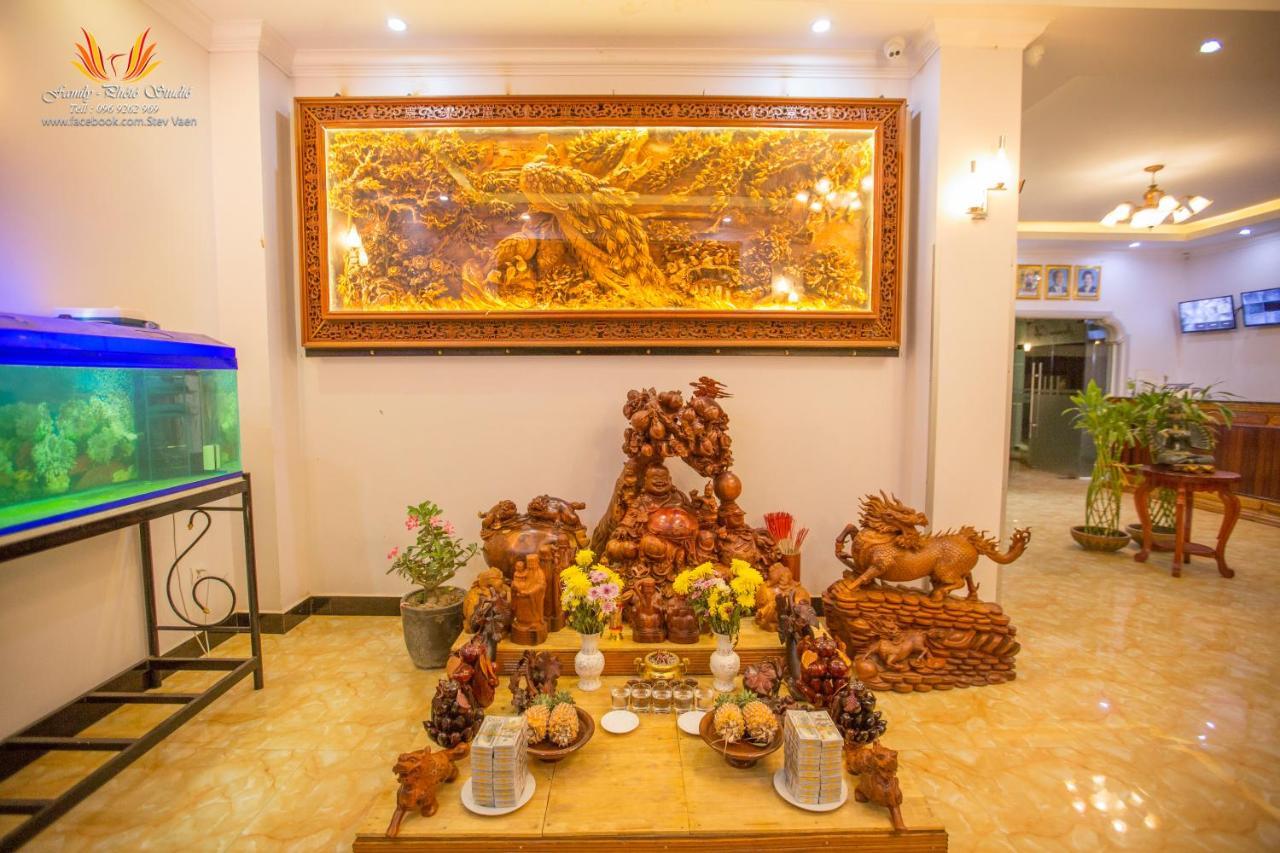 Jasmine Hotel& Sky Bar Battambang Buitenkant foto
