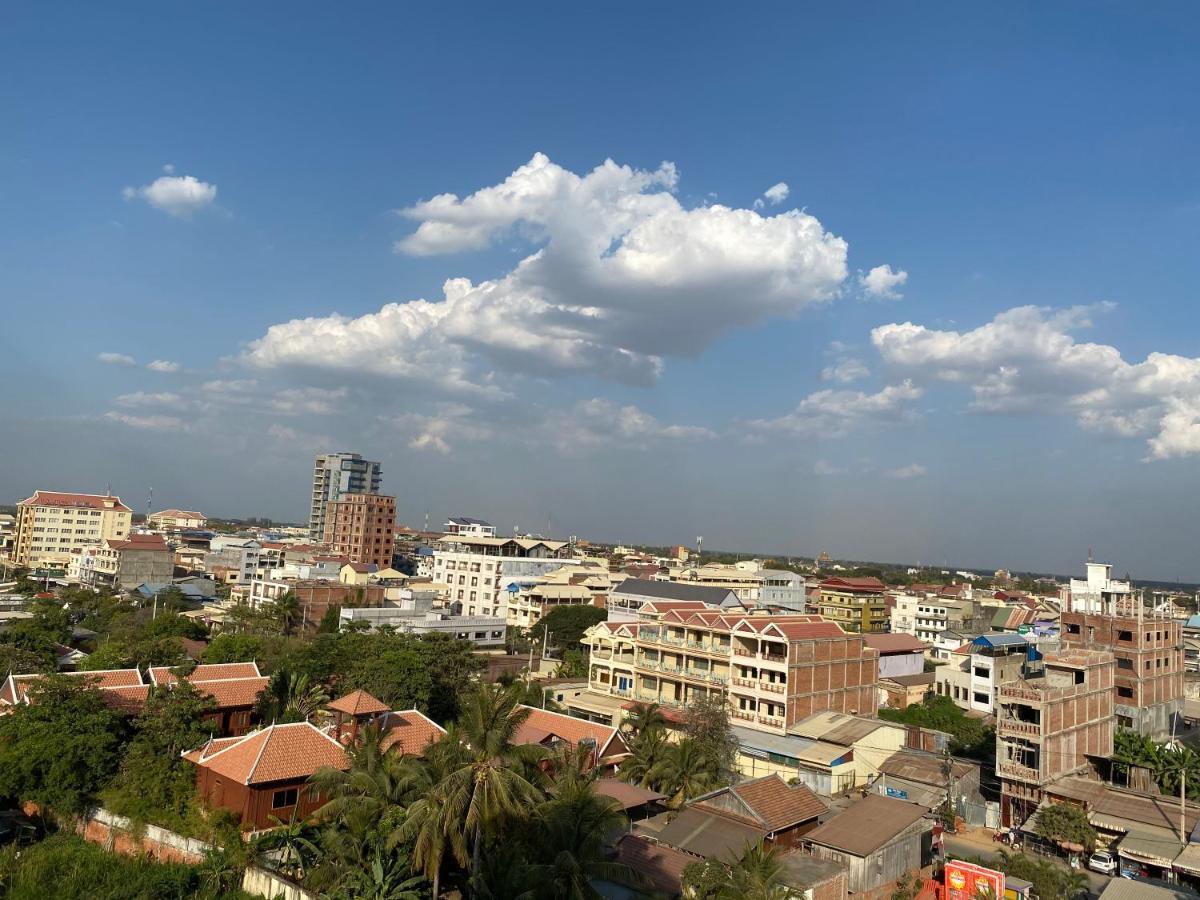 Jasmine Hotel& Sky Bar Battambang Buitenkant foto