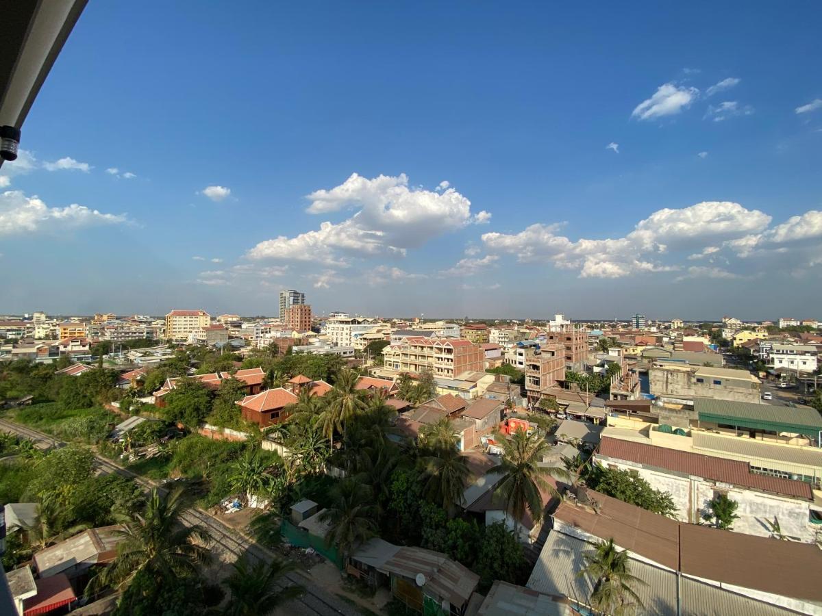 Jasmine Hotel& Sky Bar Battambang Buitenkant foto